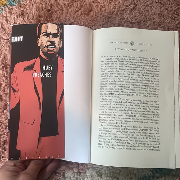 BOOK REVOLUTIONARY SUICIDE BY HUEY P. NEWTON - Picture 6 of 10